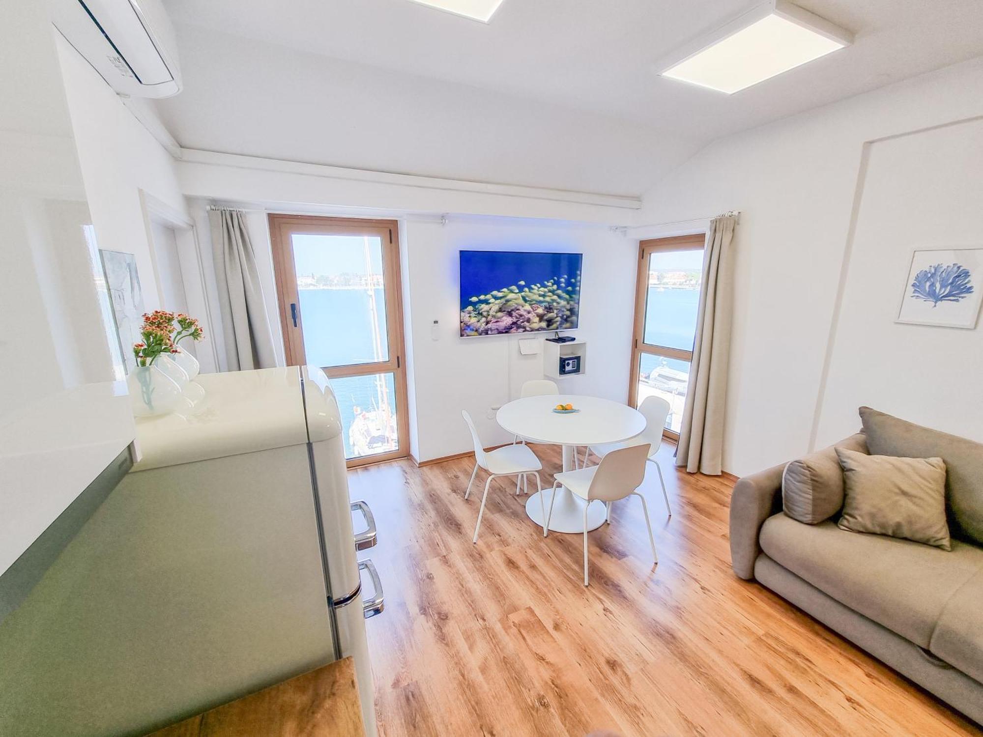 Apartman Seafront Seaview Center Old Town 1,2,3,4 By Rentistra Umag
